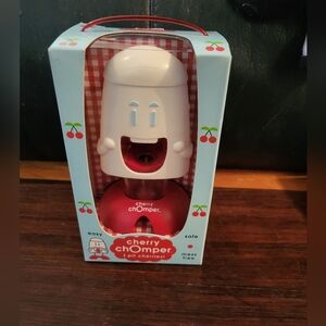 Talisman Designs Chomper Pitter For Cherries New
